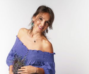 cropped-ioana-lavender-top2.jpg